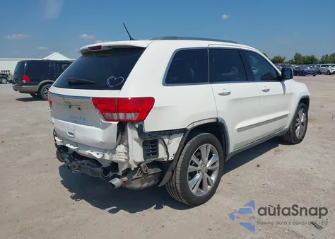 2012 Jeep Grand Cherokee Laredo z USA, uszkodzony, nr VIN 1C4RJEAT3CC305733